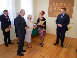 Mini 2435f3b9 1bf0 44b2 9fab e51761c29a56