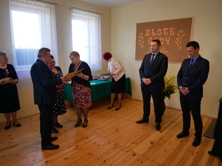 Mini e9a3f395 72c0 4967 b37b 2a741cd6bc74