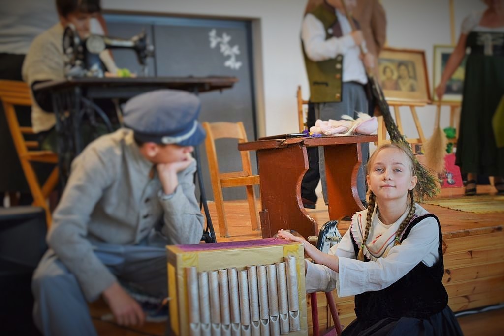 370b1249 8b5b 454a a81f 17fd967beae8