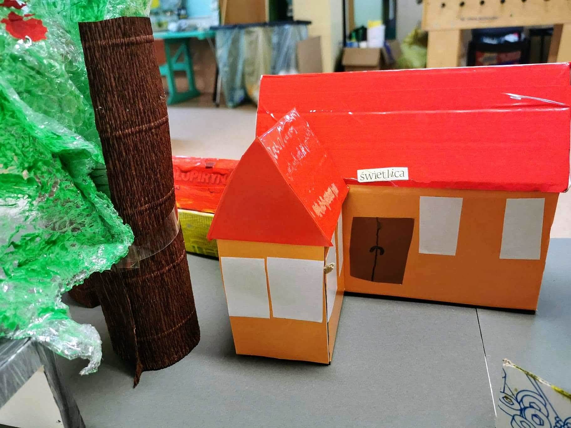 93ffaeea 5d75 4788 bf70 a52367b71d71