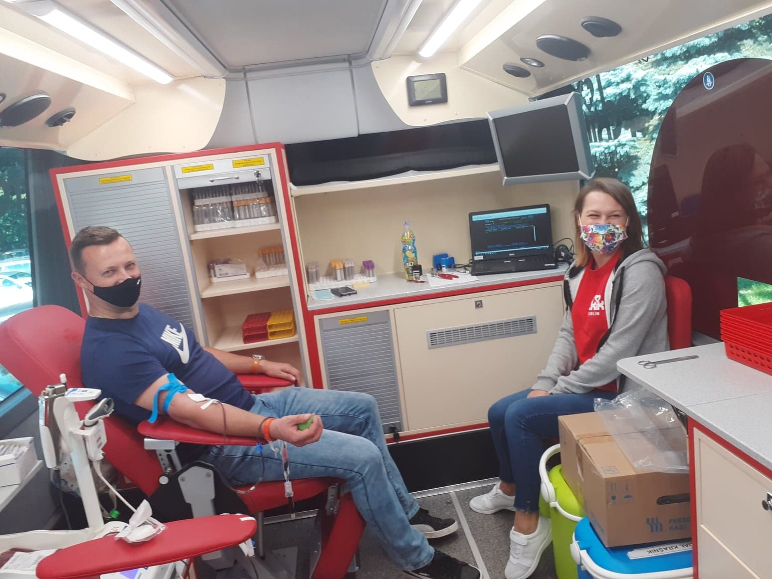 6f97a28b 21e9 4951 bd81 630ff5b7ea27