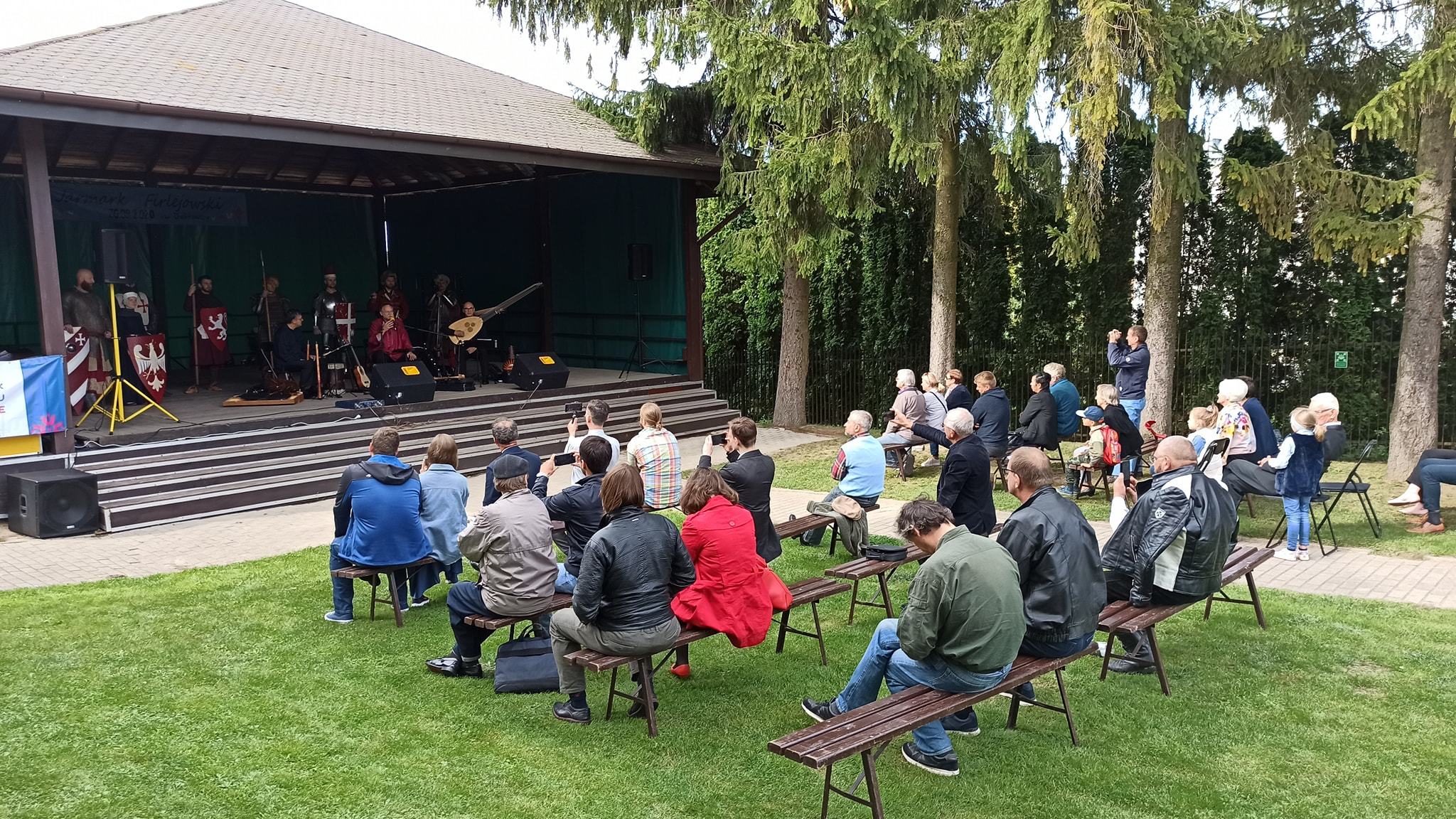 6c8b959f 437e 4a61 9c14 9e77361bb3ea