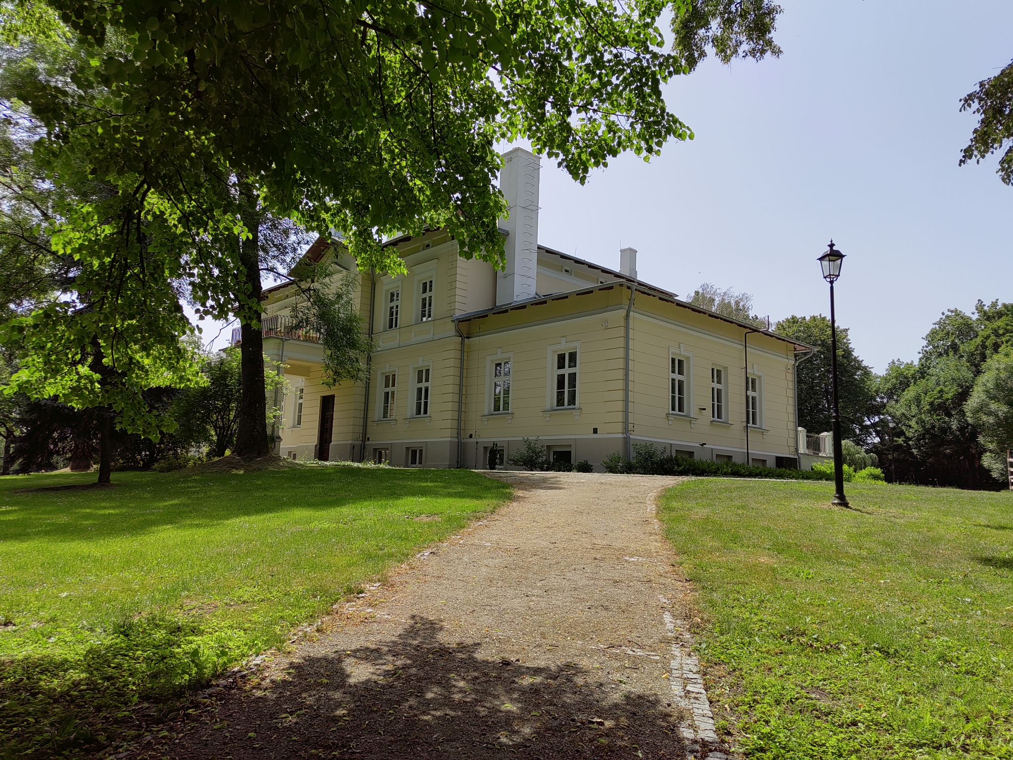 1cbecd18 69e8 40bd bf2a fdbe040fdcde