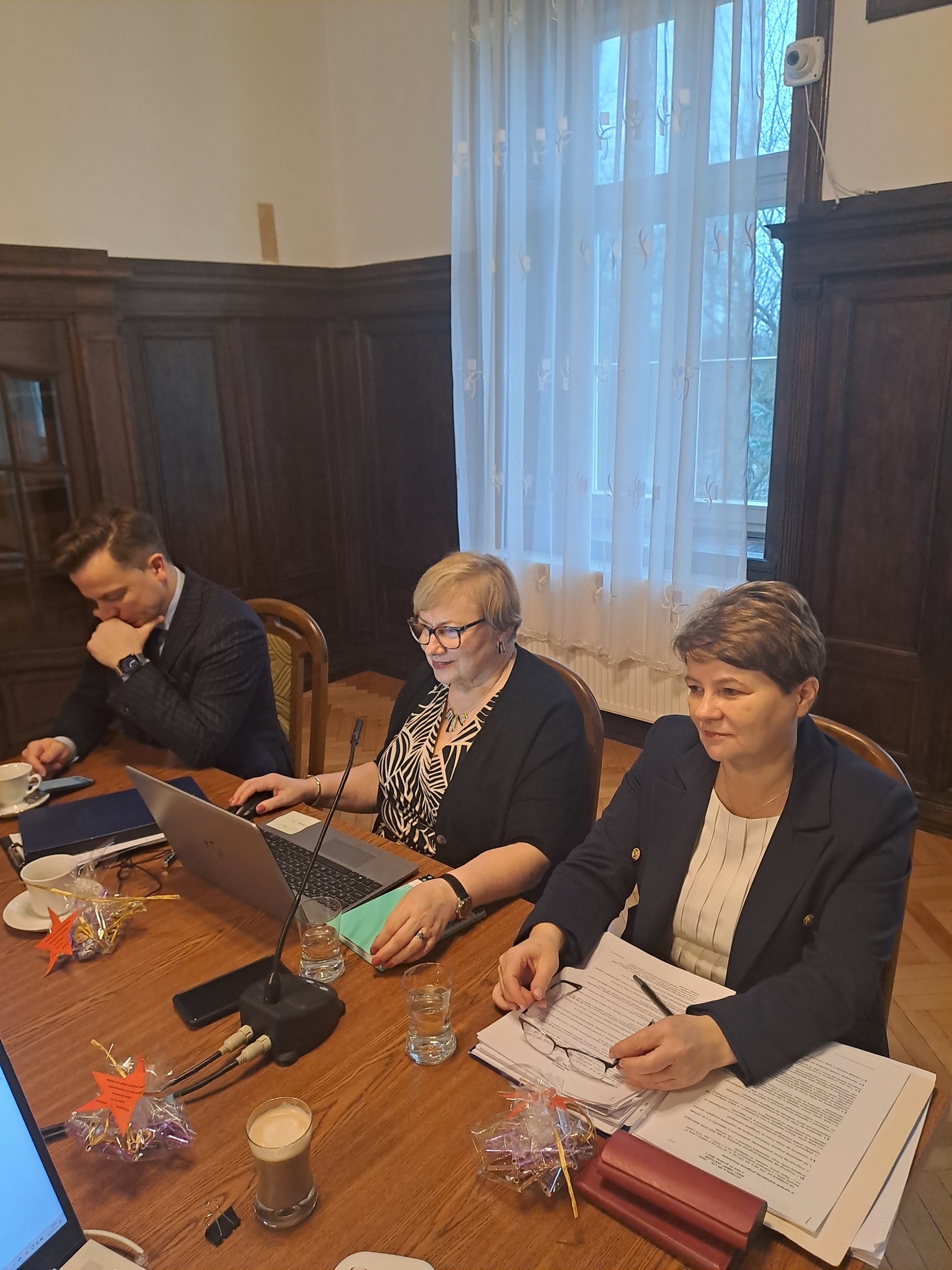 8f4d62eb 7d52 4736 bdd5 bb3d17ac75f8