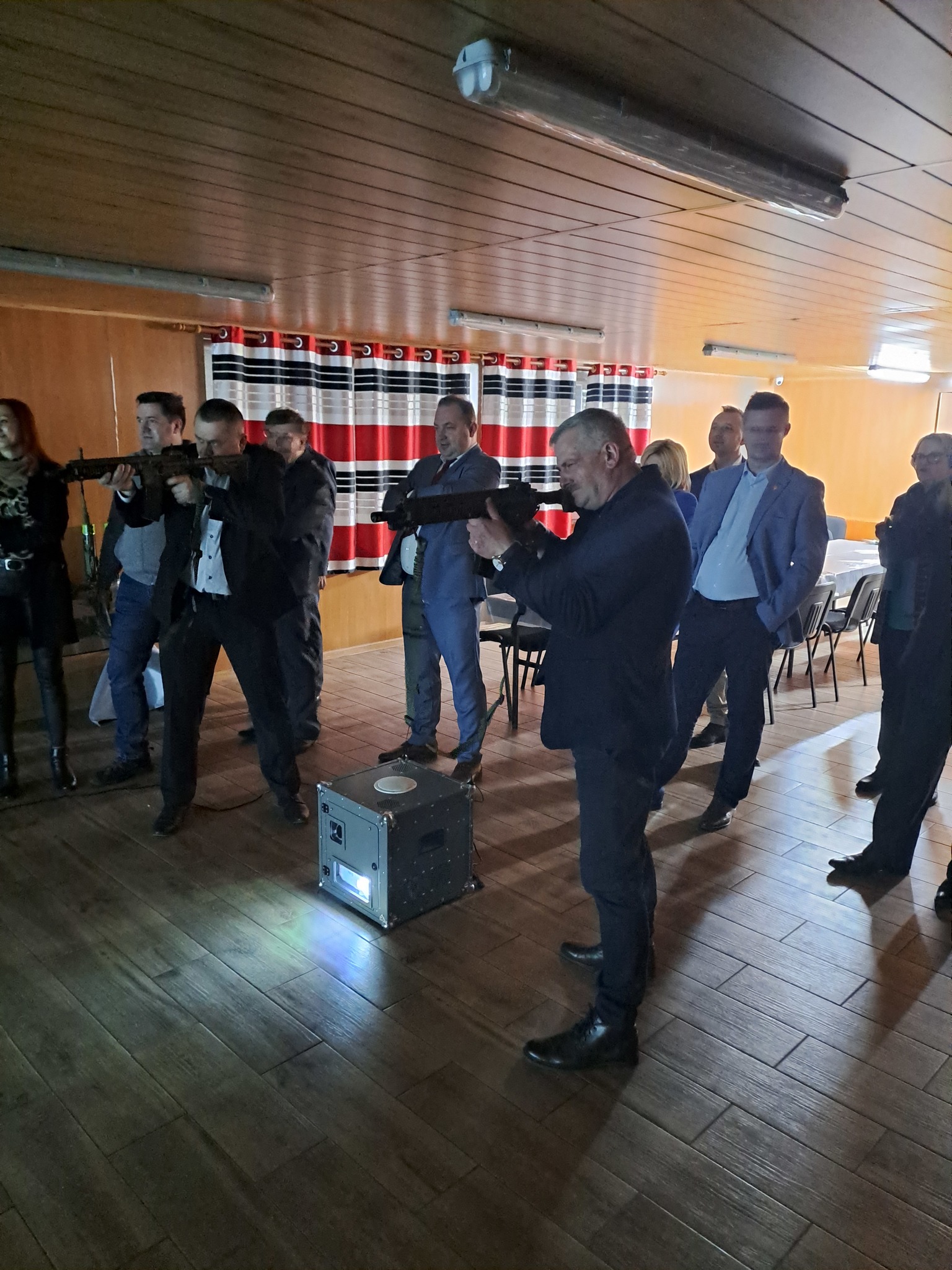 F16ae460 0bb3 4252 bfba 34a0dd348100