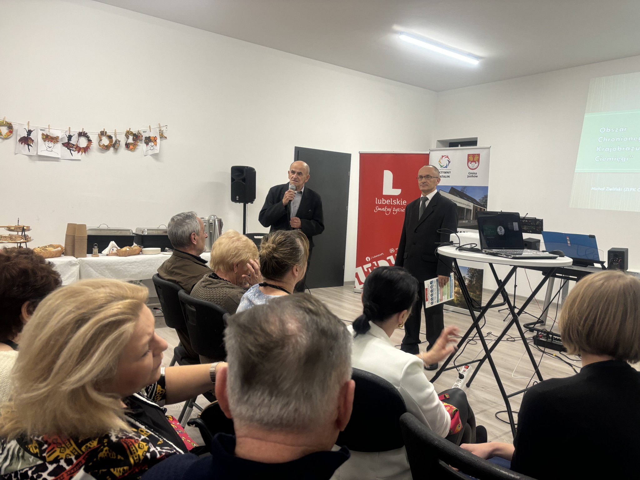 49b3f96f 26a3 4a97 a7aa 13785b665737