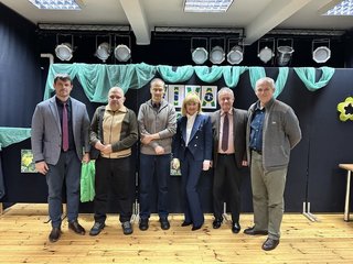 Mini e832e6c6 d23d 44f3 9101 ab73ba5da2db