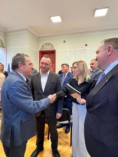 Mini ac04bc55 04e9 4a56 a4cd 8681d8fde114