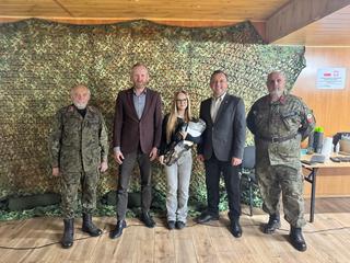 Mini c66c6787 7cde 47c7 99a5 1178ea1a4e01